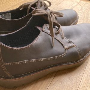Clark’s Collection men’s size 11  Vargo plain brown leather lace up Oxford